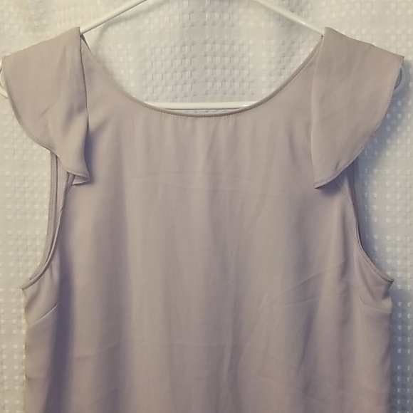 Tunic with Back Ruffles - Picture 2 of 4